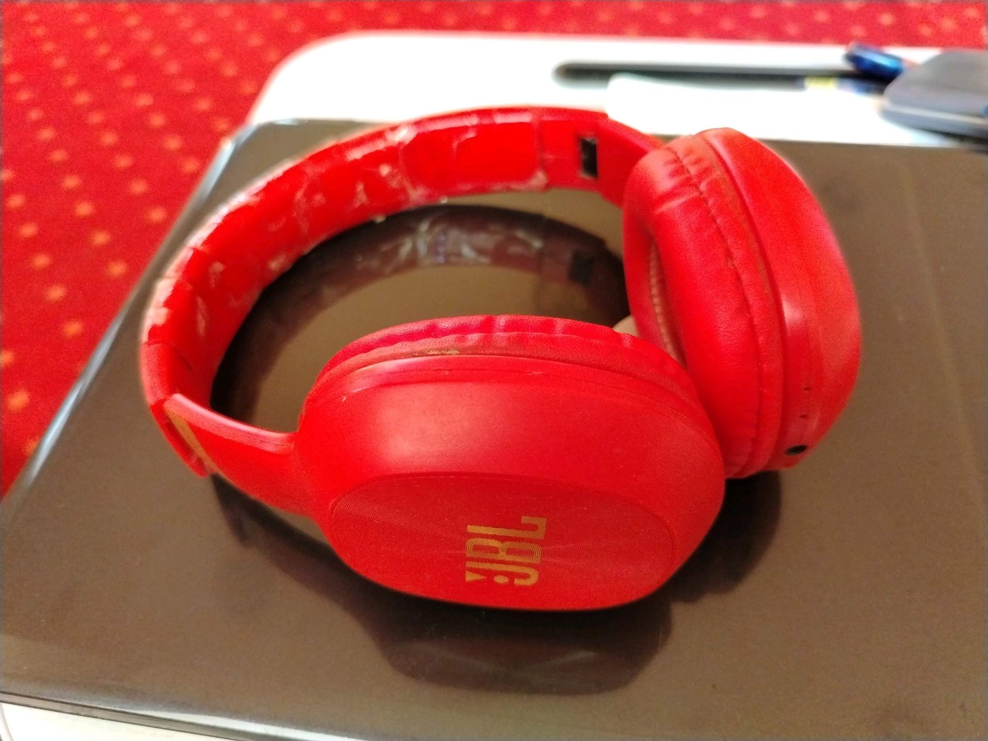 JBL Red Wireless Headphones