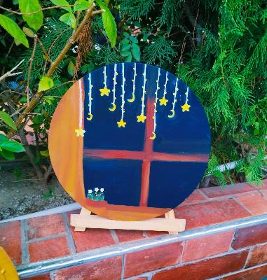Painted wooden night scene decor