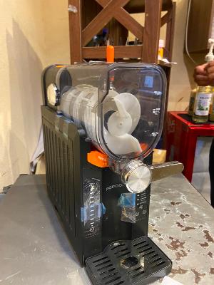 Porodo slushie machine