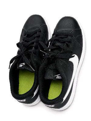 Nike Black Sneakers