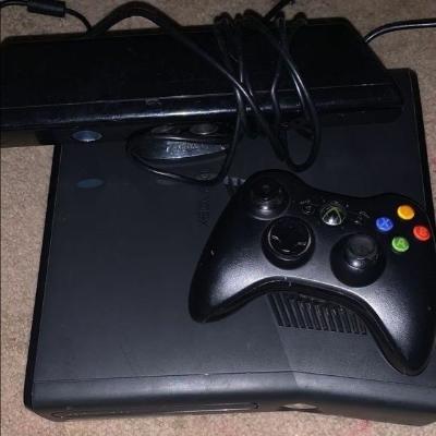 Xbox 360 Console with Controller