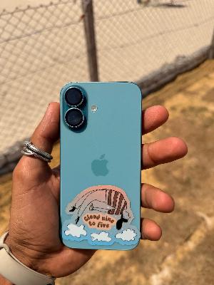 iPhone 16