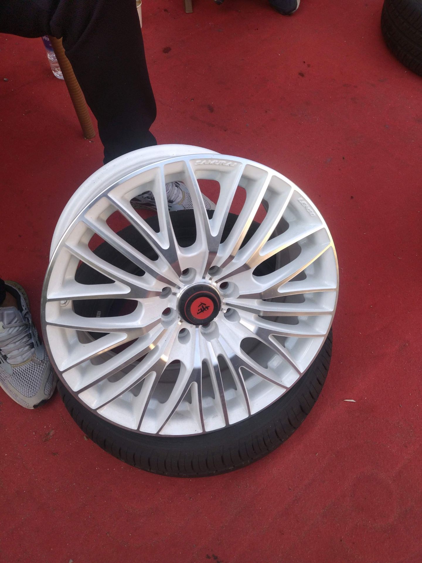 للبيع