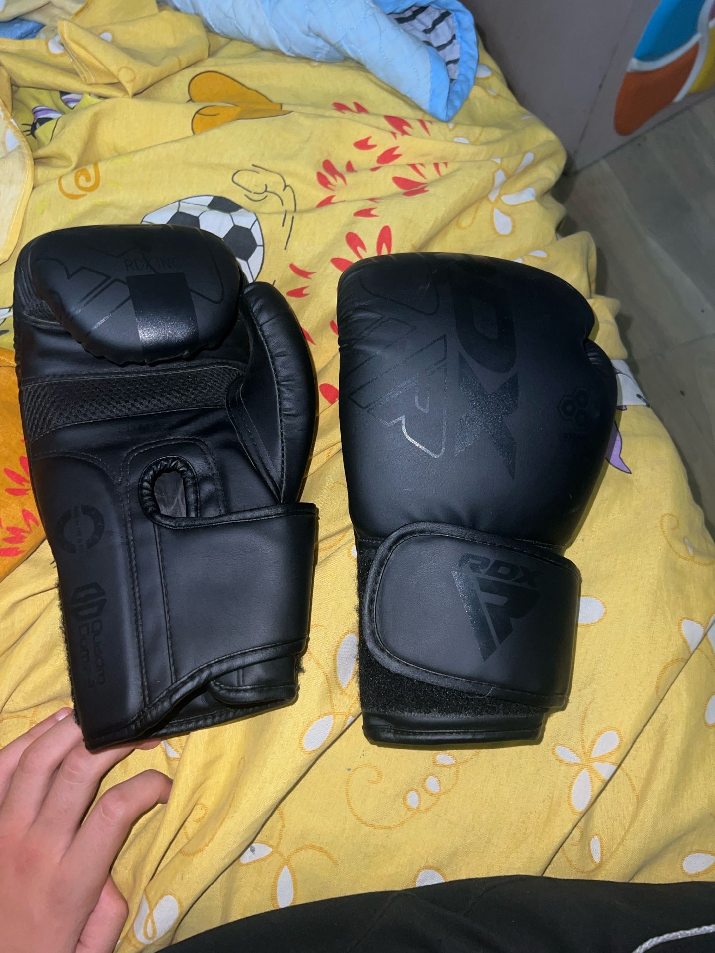 gloves rdx