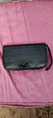 black wallet