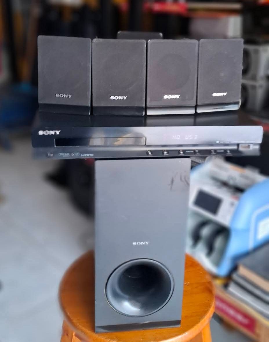 Sony Home Theater Speaker Set