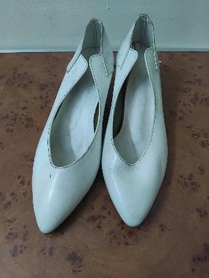 White Ballet Pointe Shoes