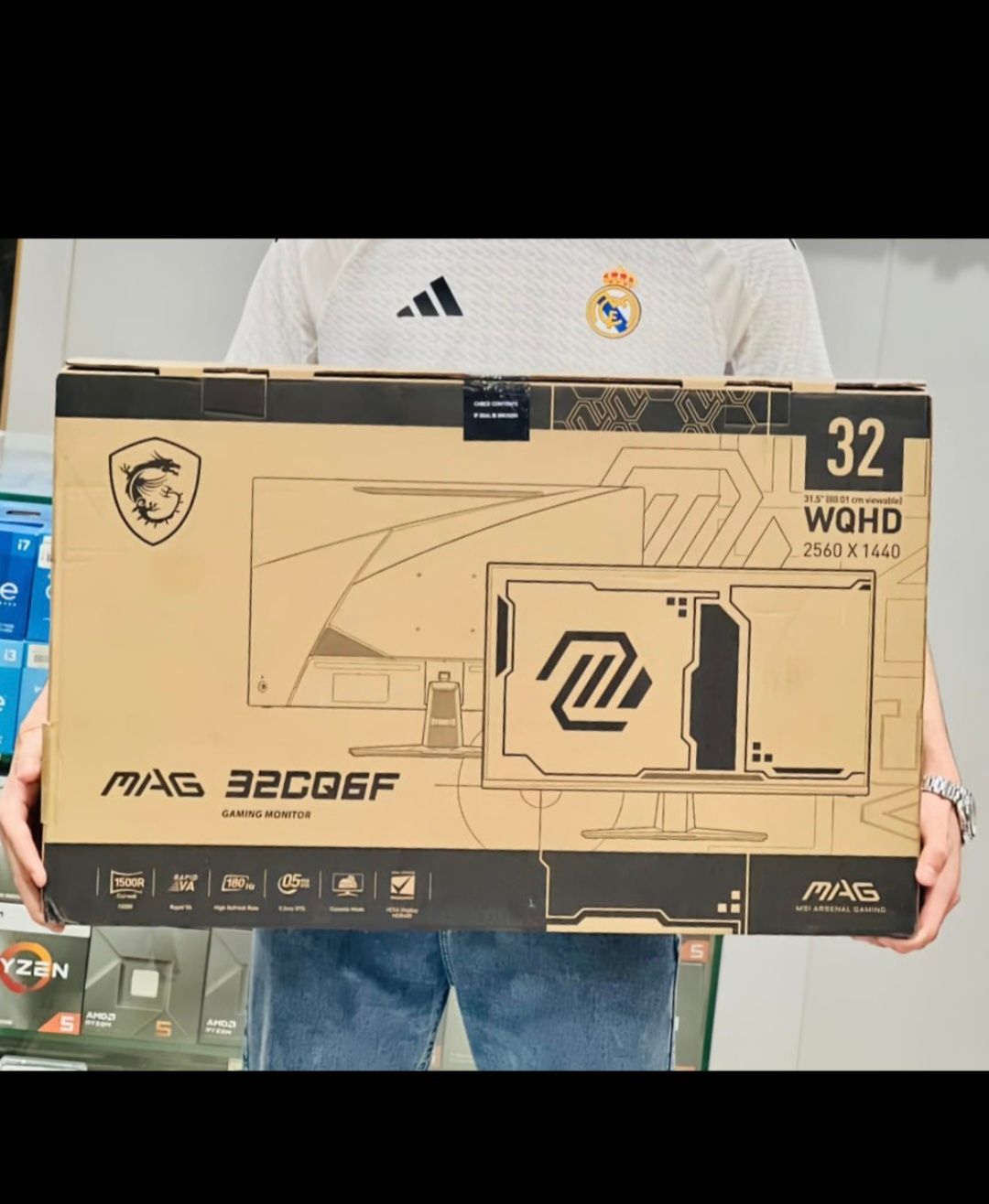 MAG 32CQSF Gaming Monitor