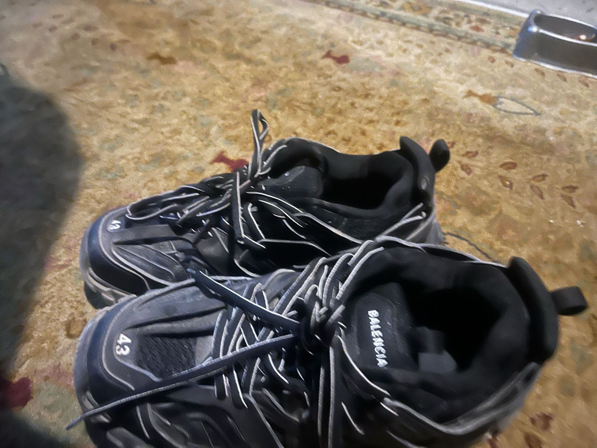 Black balenciaga track size 43