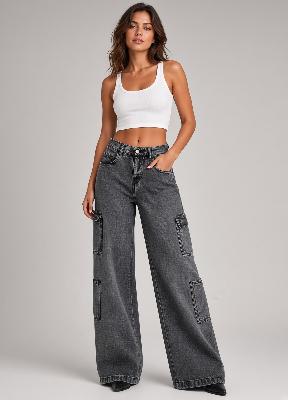 gray pants