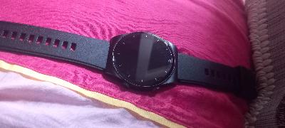 Black Round Smartwatch