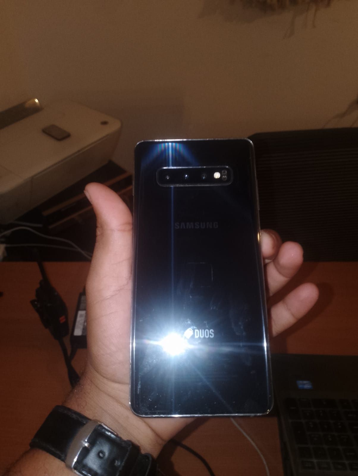 Samsung Galaxy S10 أسود