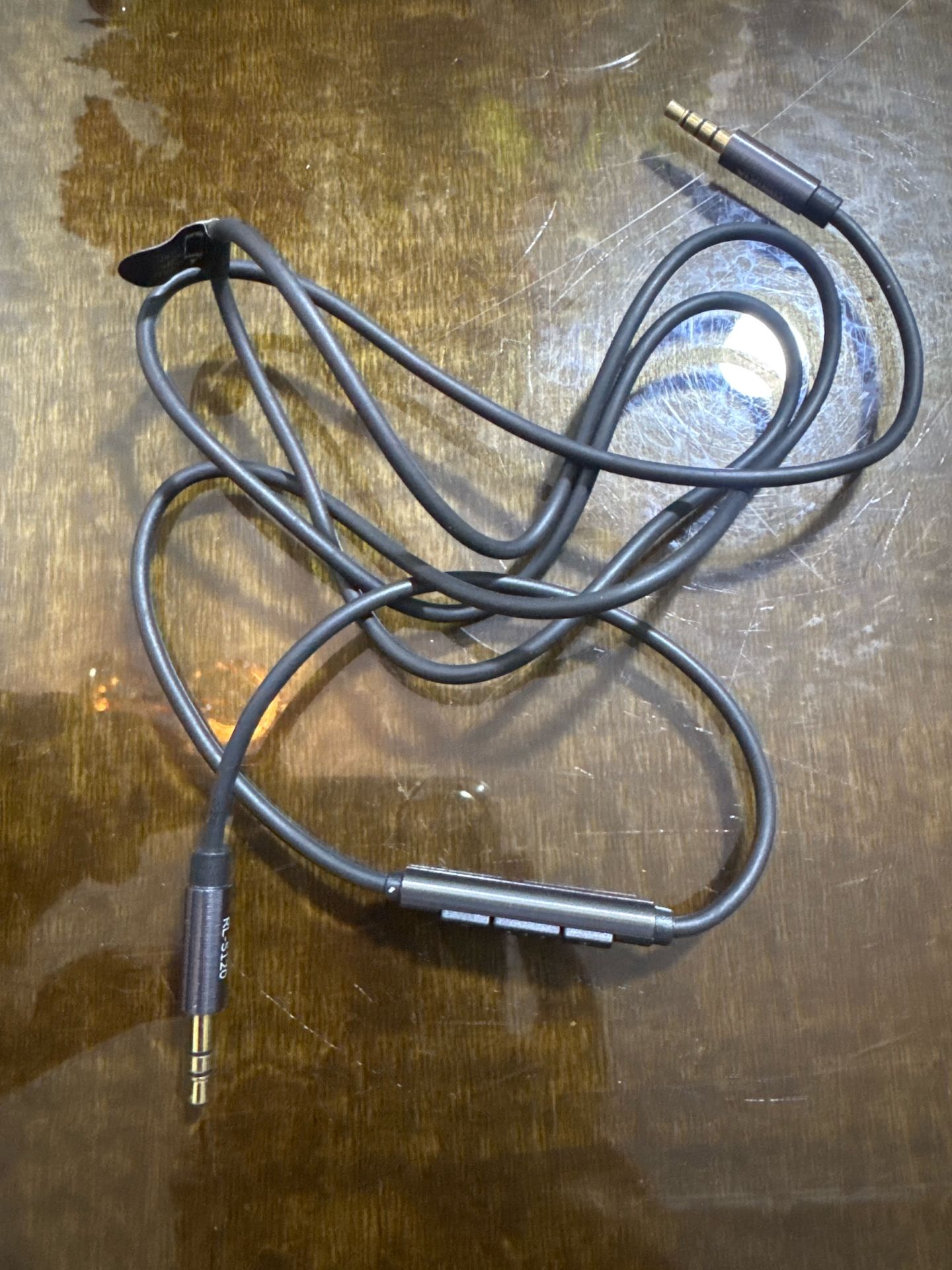 AUX caple with volume settings