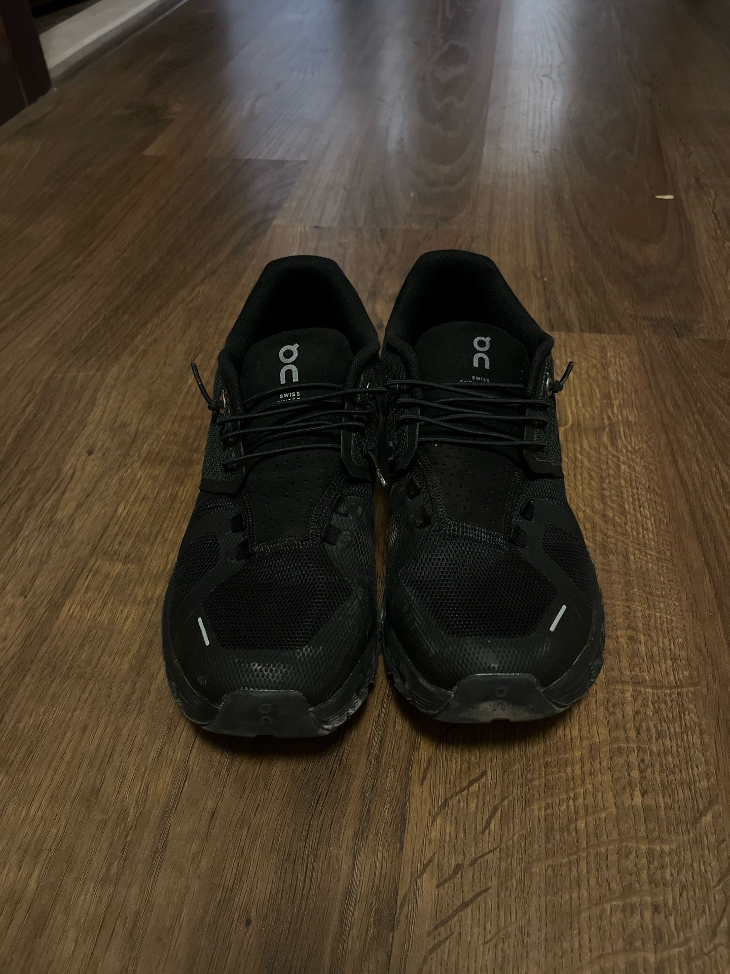 onclouds running shoes