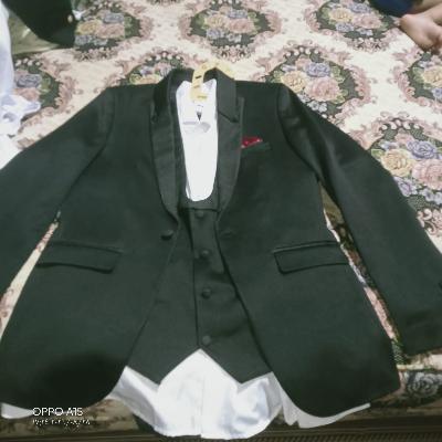 بدلة سهرة رسمية أسود وأبيض