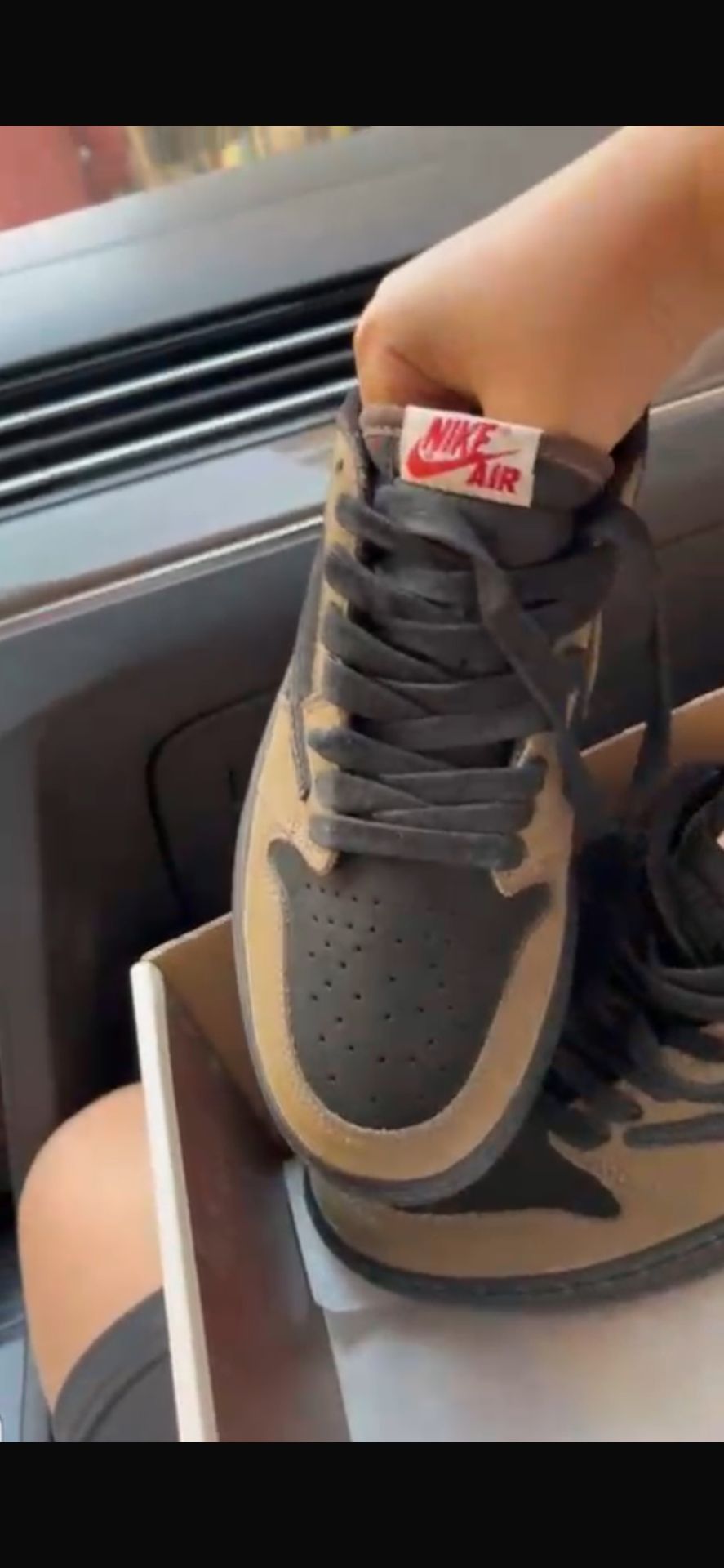 Nike Air Jordan 1 Sneakers
