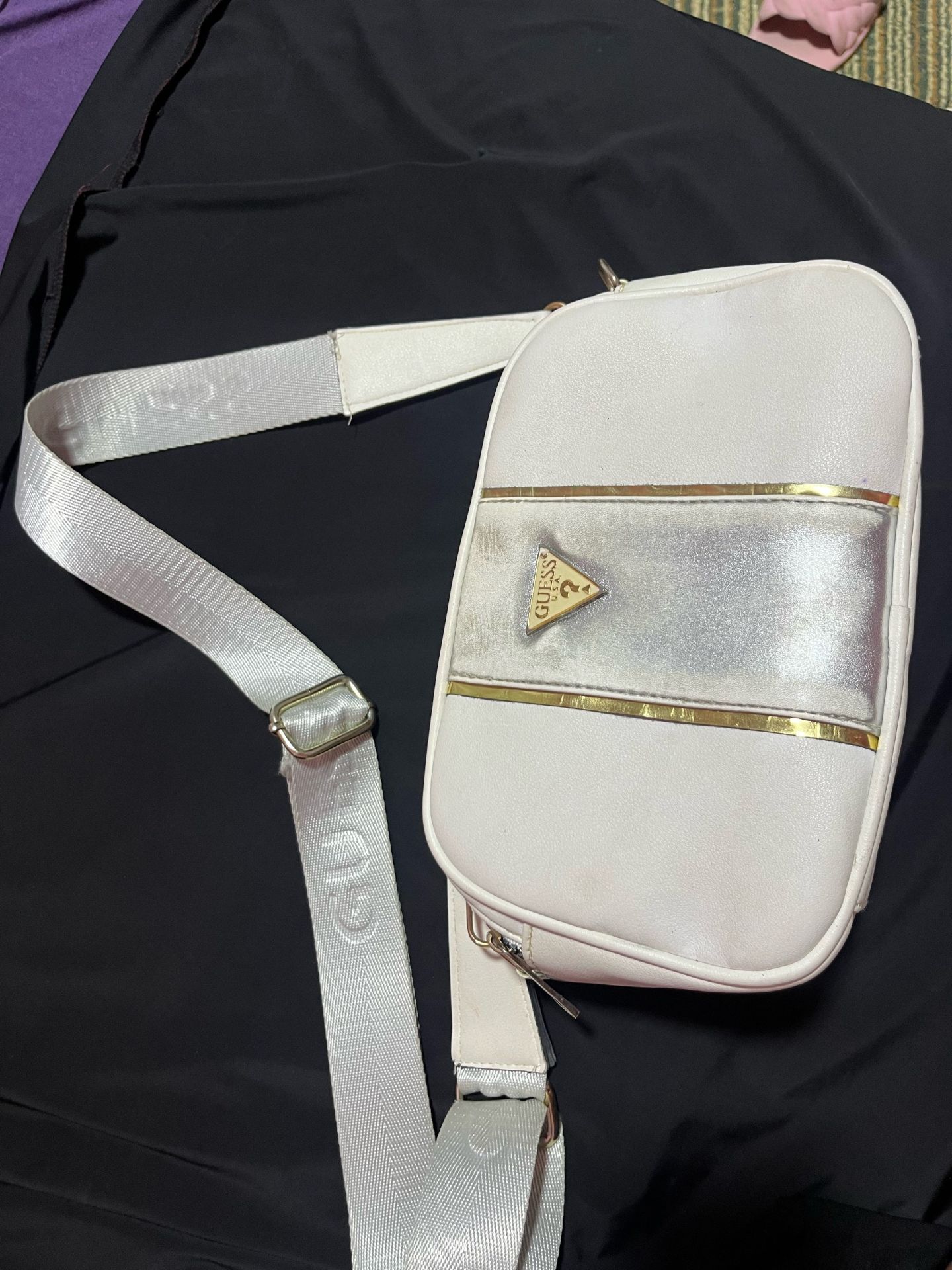 Guess crossbody bag cream