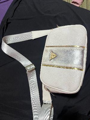 Guess crossbody bag cream