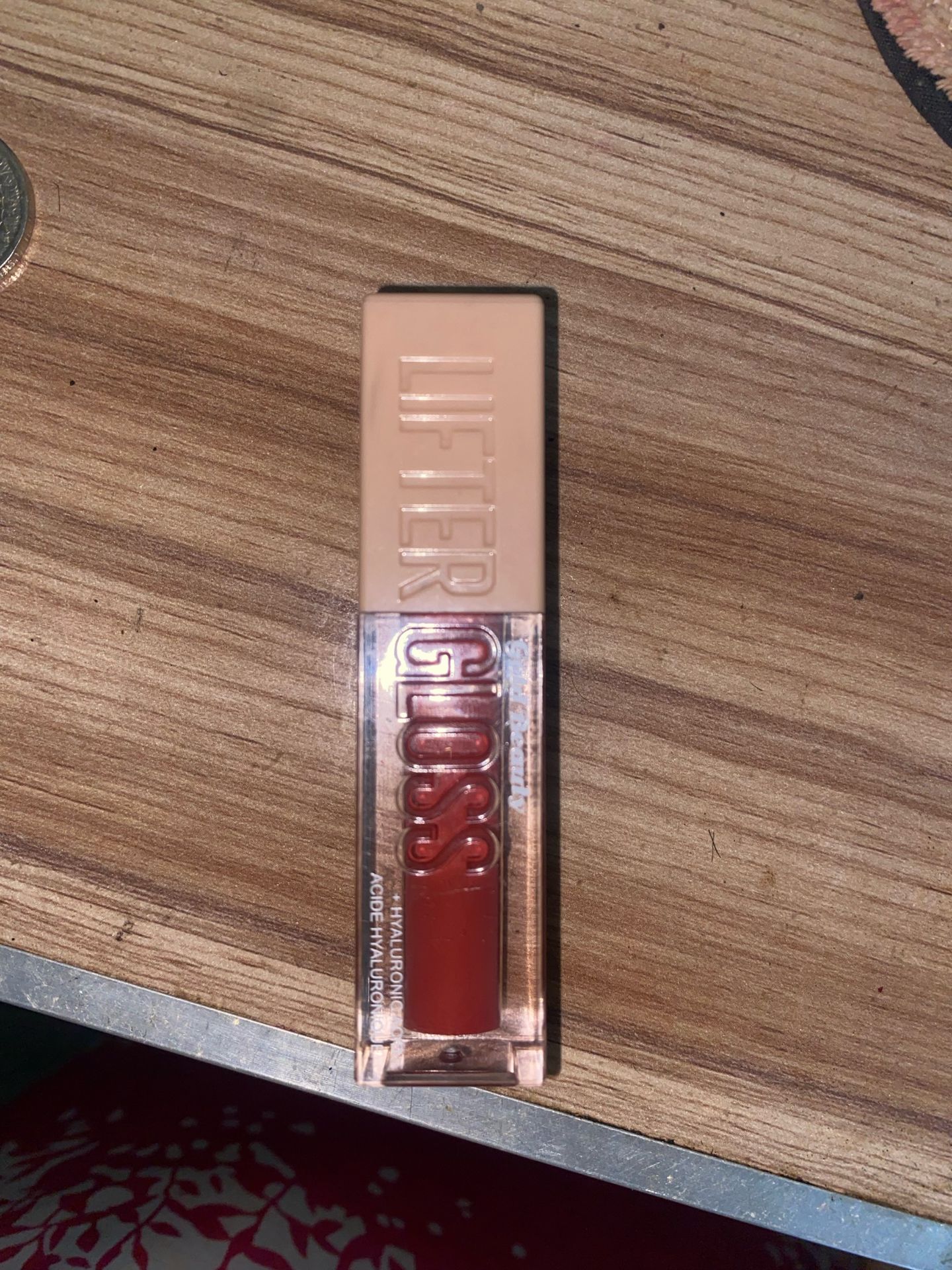 lipgloss with hyaluronic acid