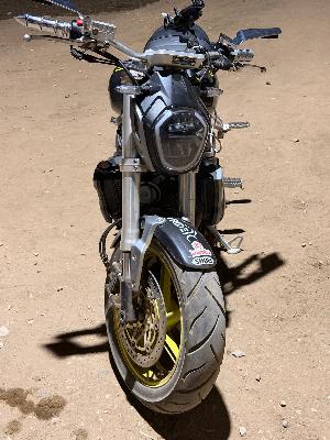 Streetfighter MotorcycleSTS400