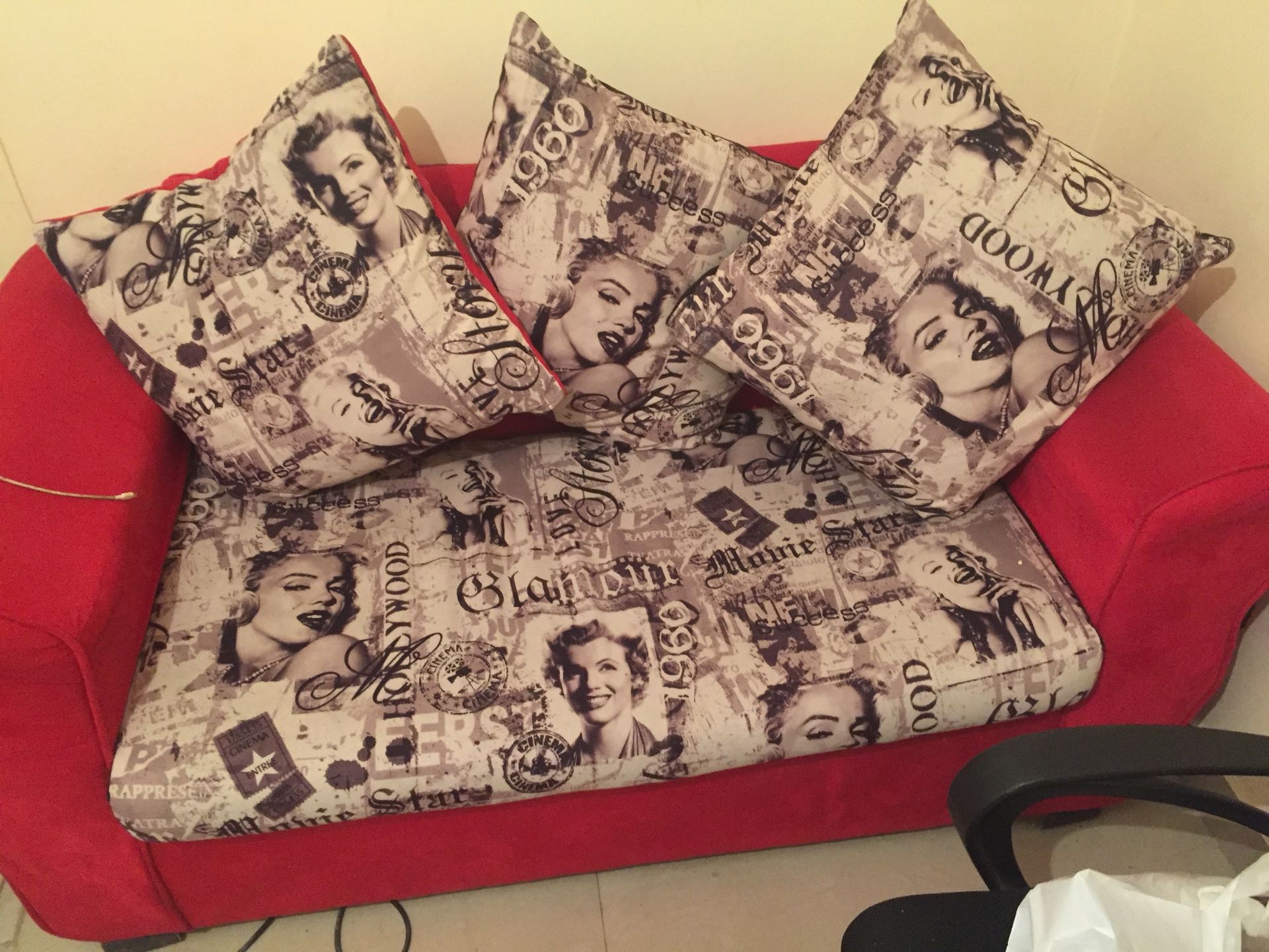 Hollywood Icon Pillow Set