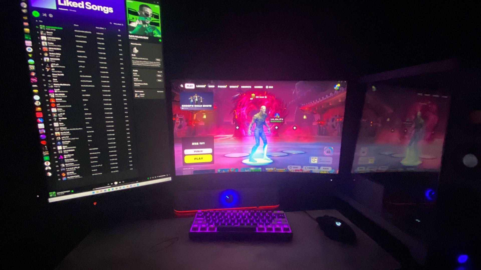 Gaming PC Setup with Monitors