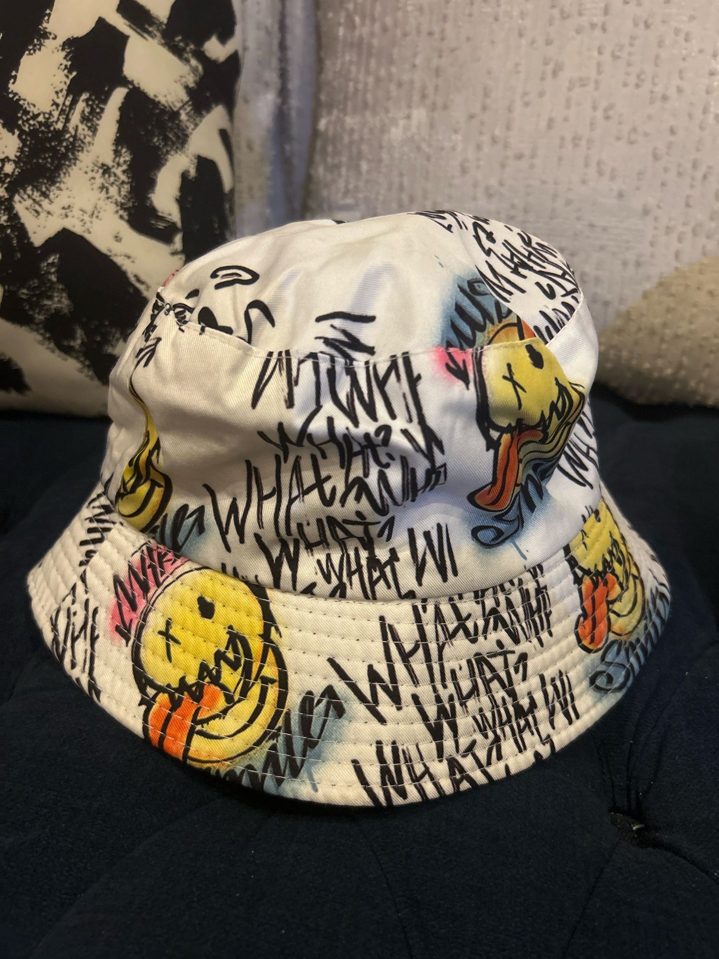 bucket hat
