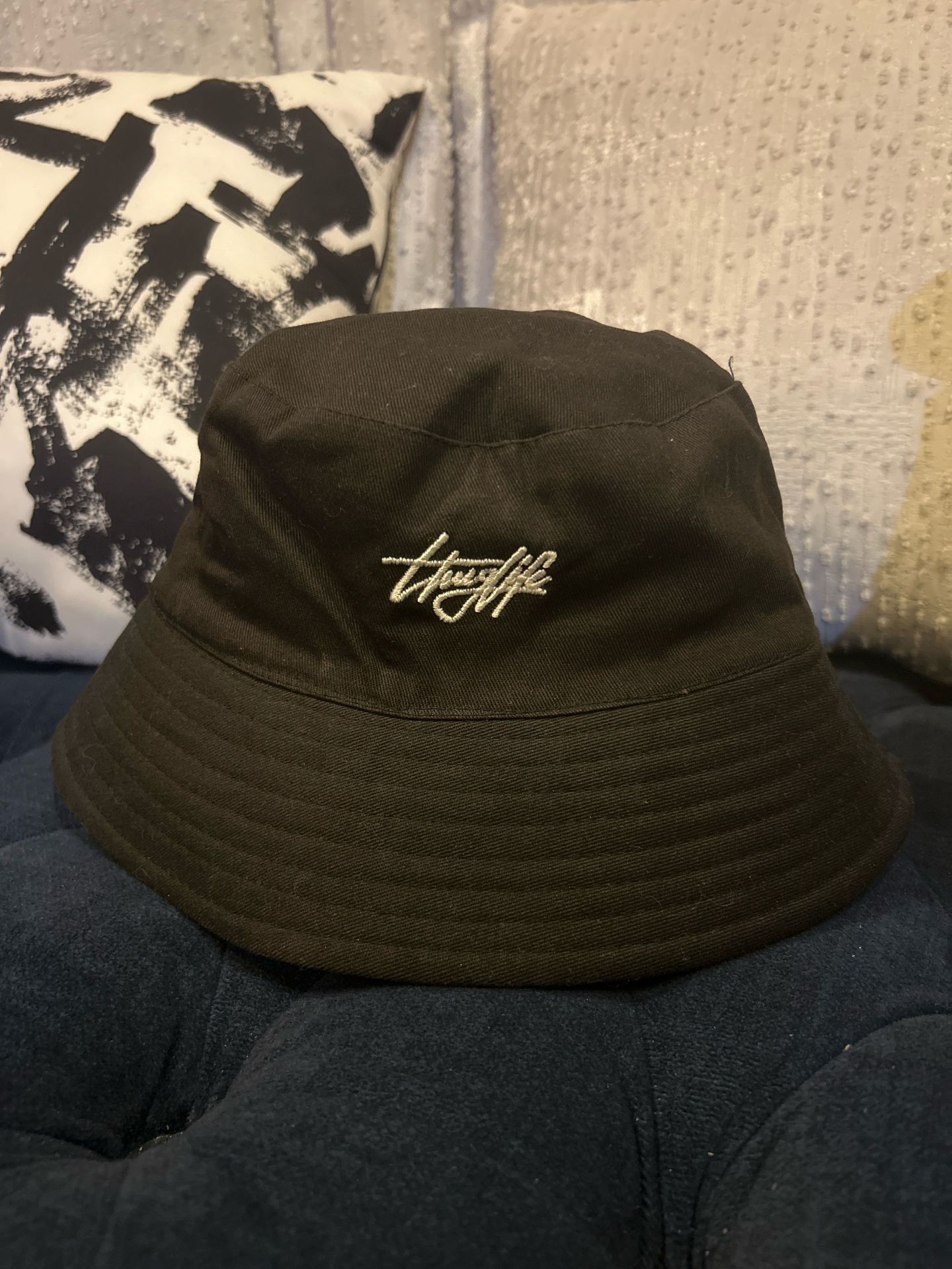 bucket hat