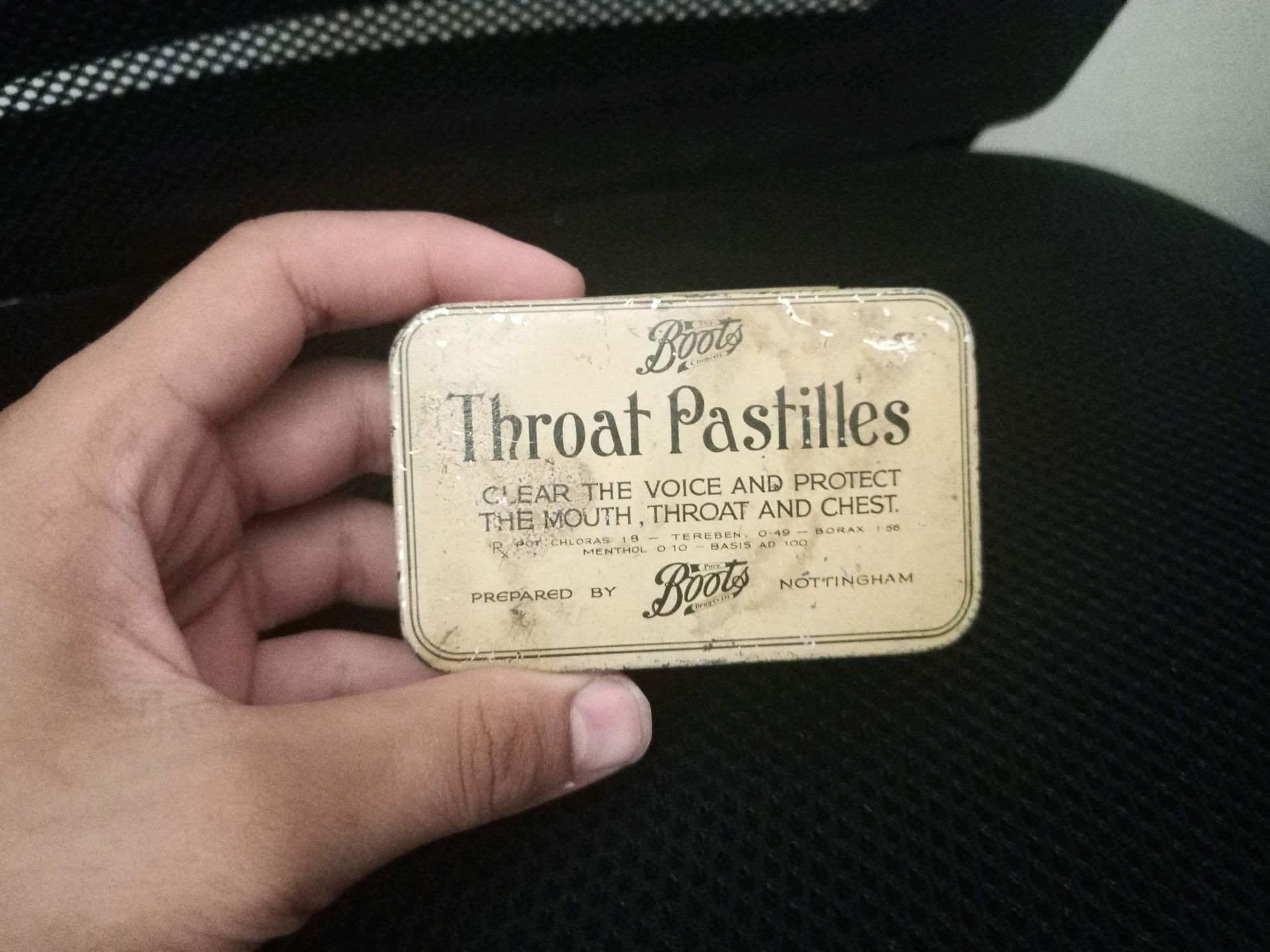 Boots Throat Pastilles Tin