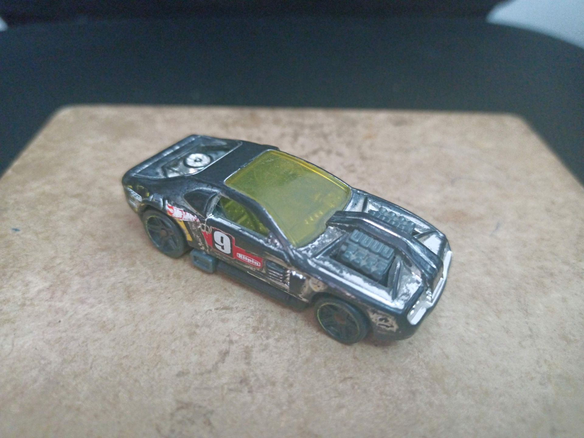 Die-cast Racing Car #9