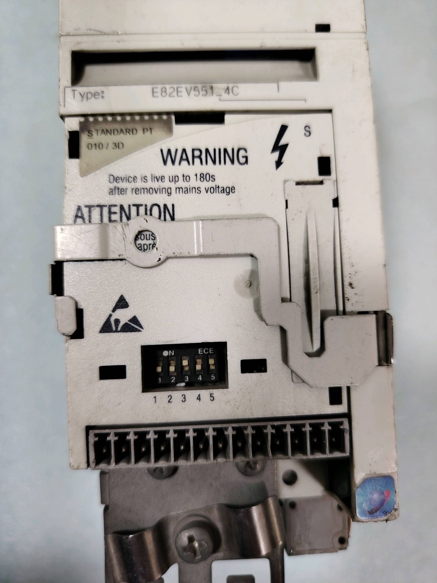 Lenze E82EV551 Drive Module