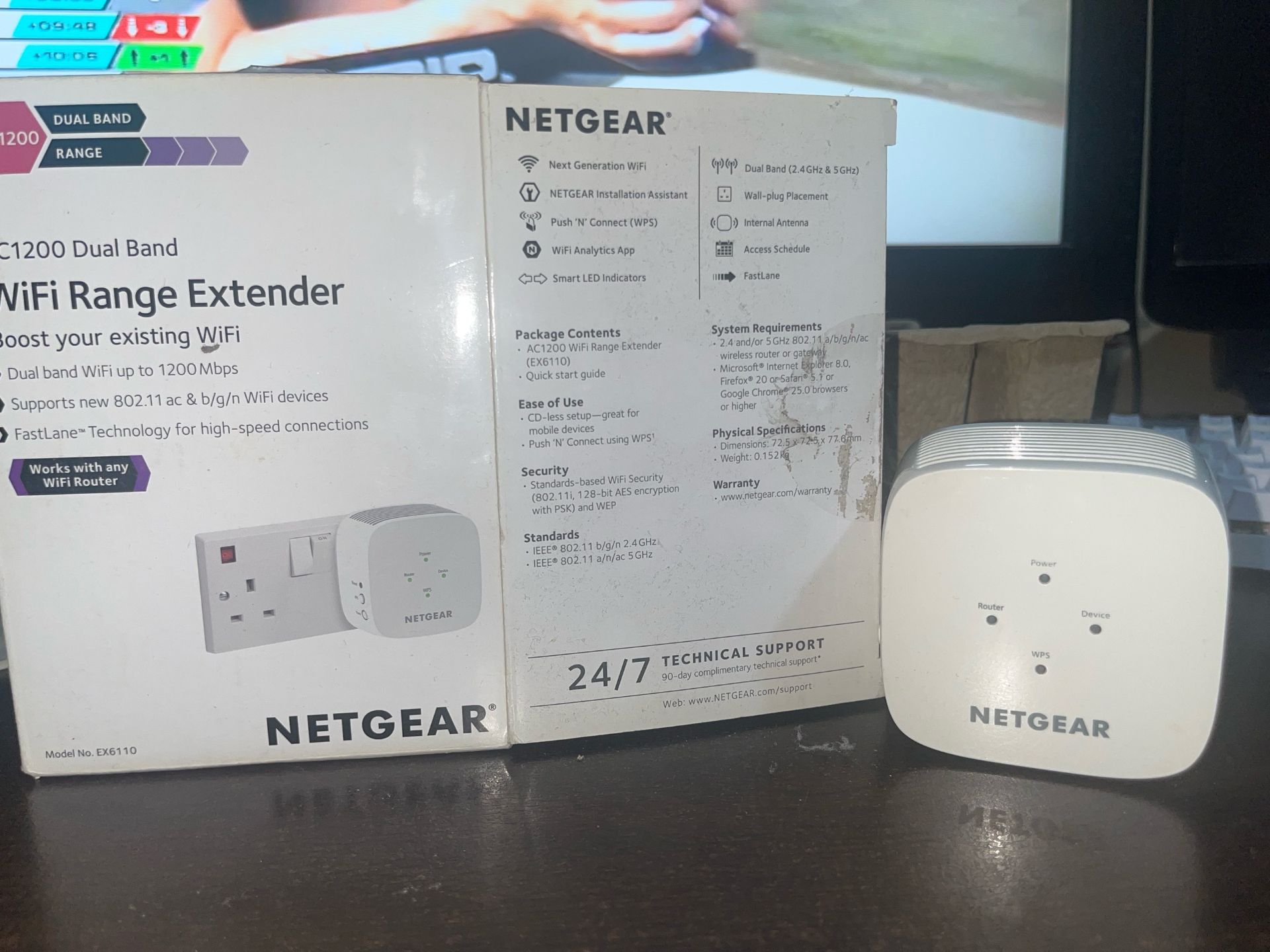NETGEAR AC1200 WiFi Range Extender