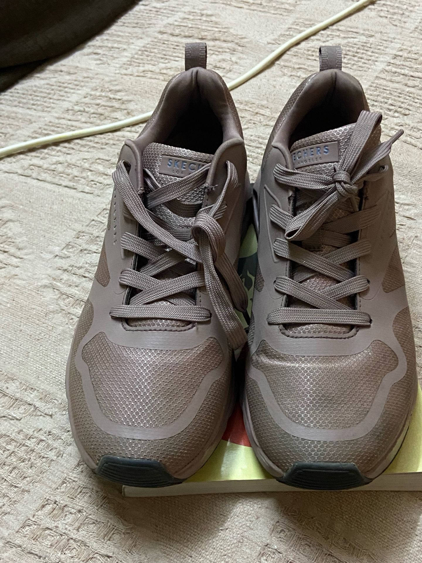 Skechers shoes