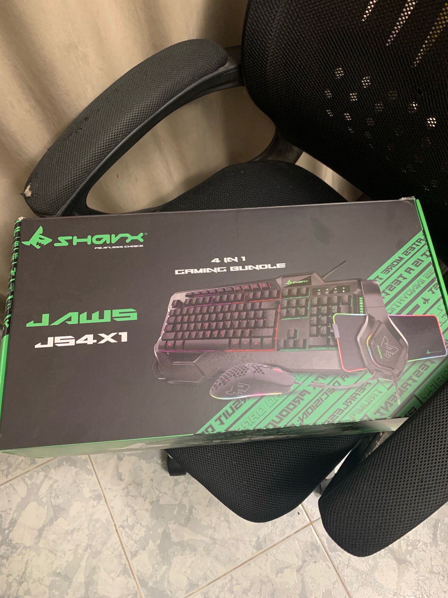 Sharks 4 in one bundle