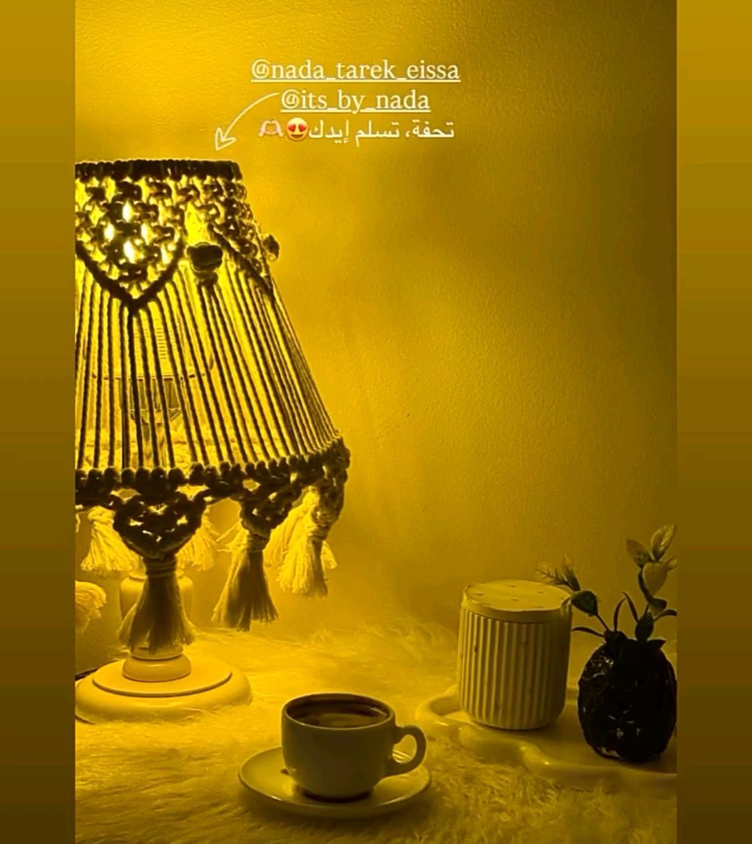 مصباح طاولة بتصميم كلاسيكي