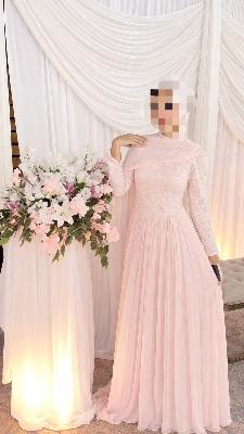 فستان سهرة وردي طويل