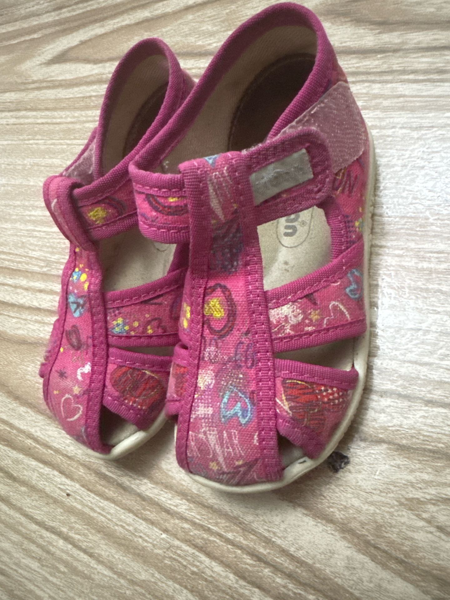 Pink Children's Slippers size5