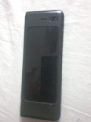 هاتف ذكي بشاشة قابلة للطي