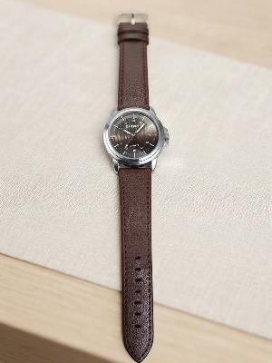 Quartz Watch Brown Leather