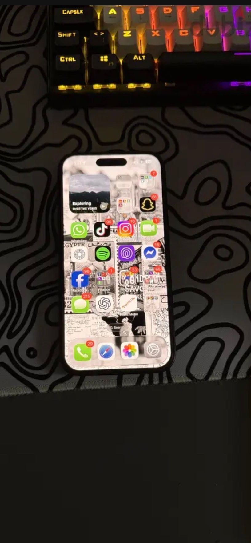 iphone 15  256g