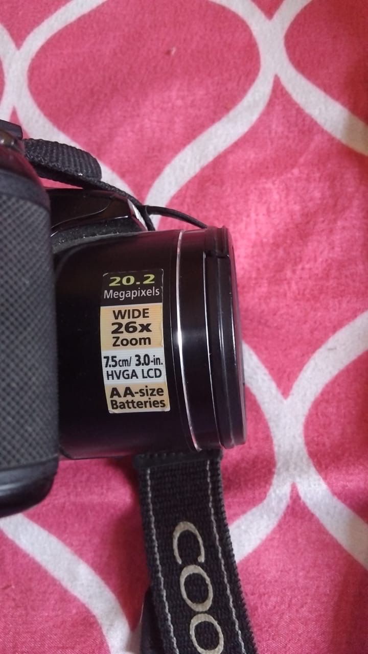 Nikon Digital Camera 20.2MP