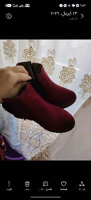 حذاء بوت عنابي وأسود