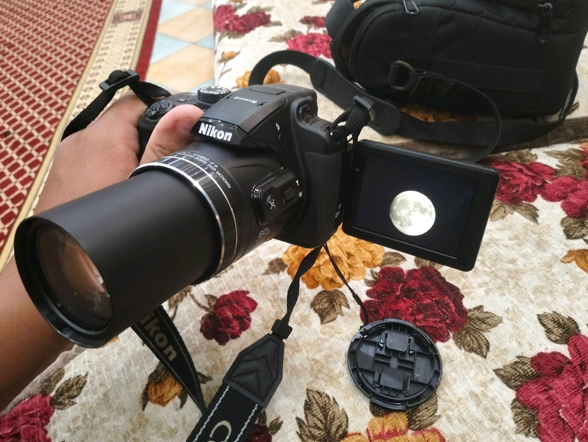 Nikon Coolpix B700 كاميرا