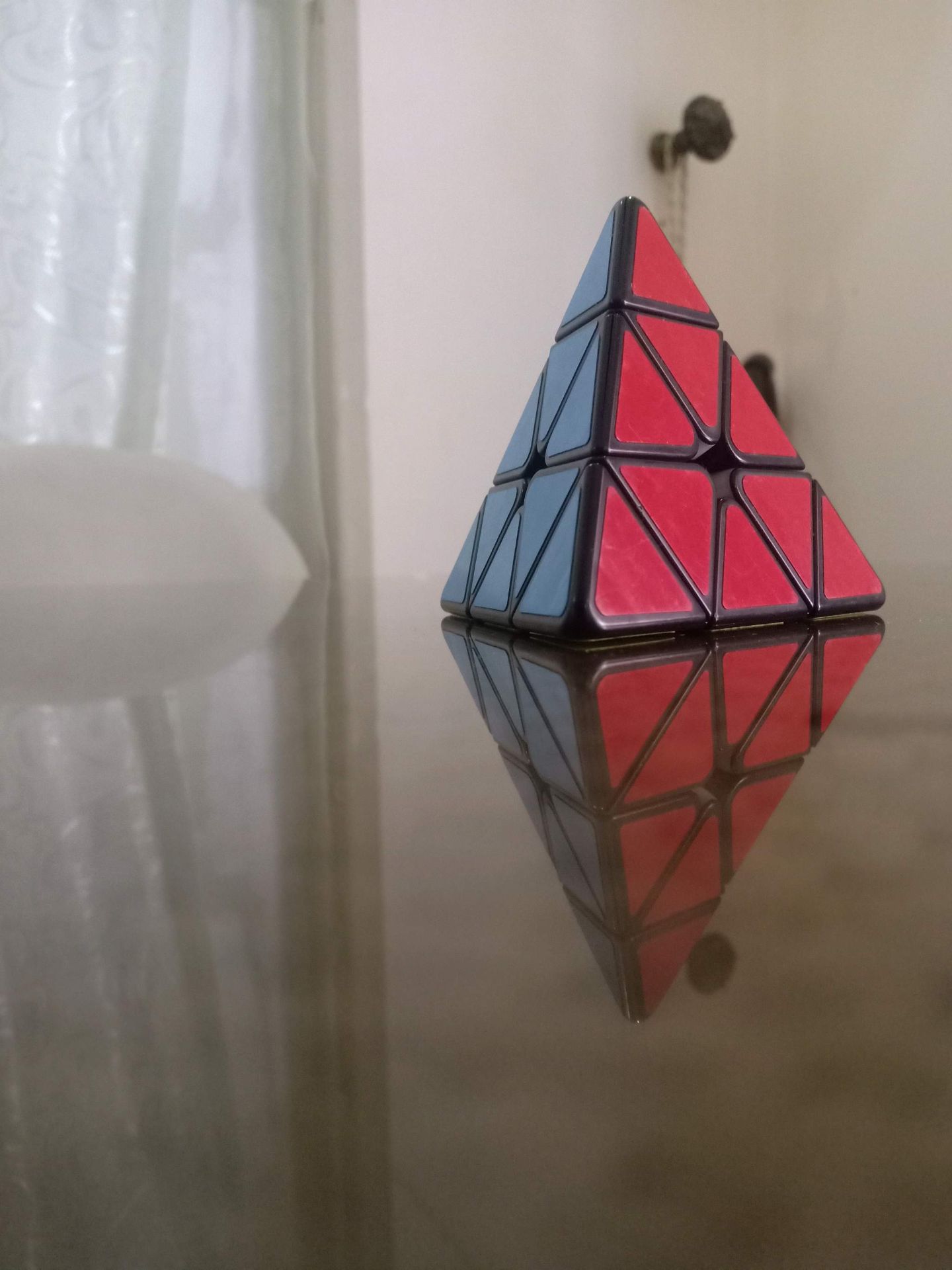 pyramid cube