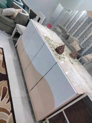ترابيزه سفره وبار وجزامه