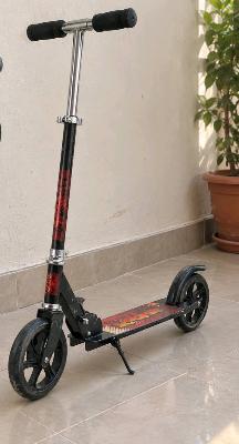 Scooter with Red Design