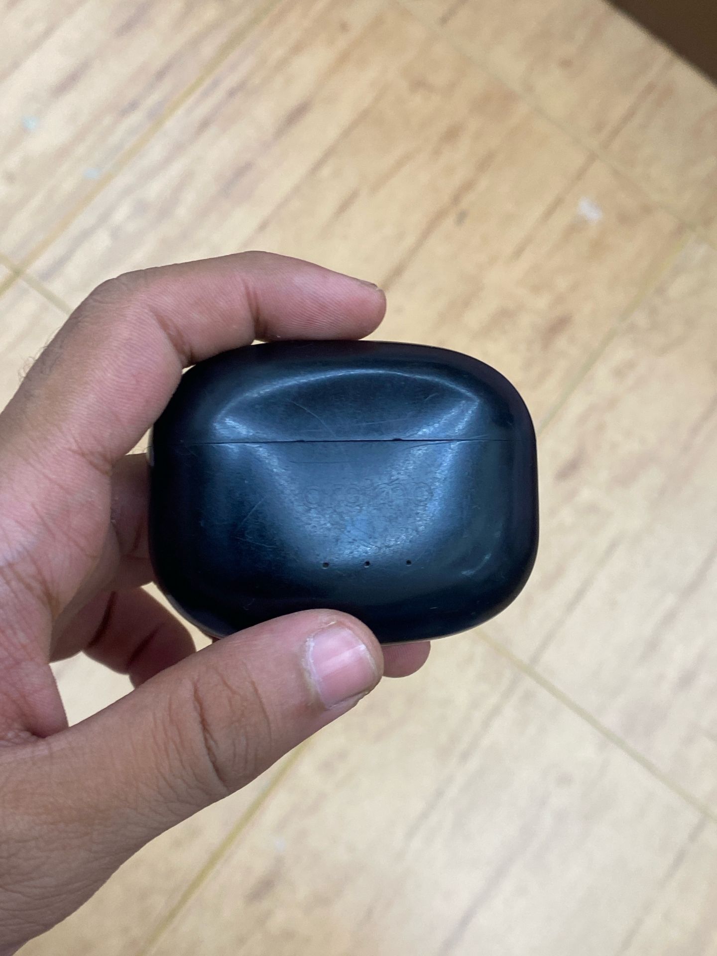 AIR BODS (free 3c puds)
