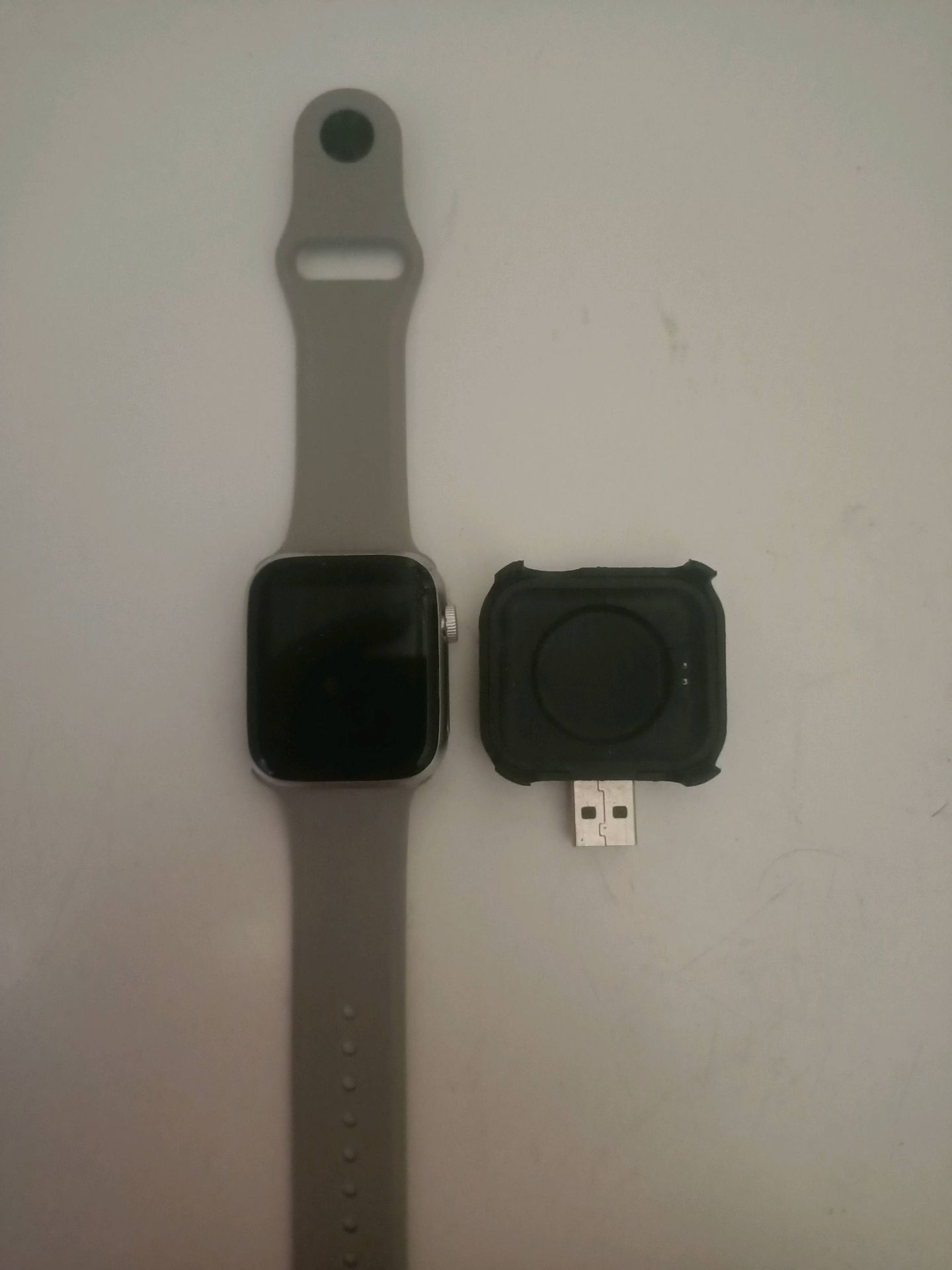ساعة ذكية Apple Watch