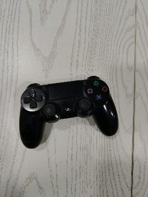 playstation 4 controller