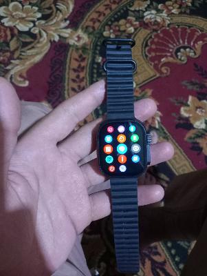 Black Smart Watch